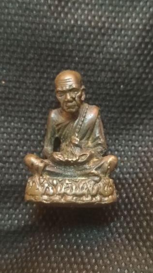 รูปหล่อหลวงปู่หมุนฐิตสีโลวัดบ้านจาน