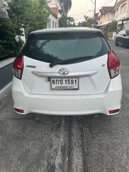 Toyota Yaris 2016 1.2 E Sedan เบนซิน เกียร์อัตโนมัติ ขาว รูปที่ 2