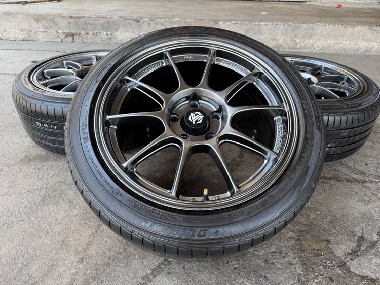 ล้อแม็กมือ1 ขอบ17 TC105X 5รู114 กว้าง8 ออฟ35 สีไฮเปอร์แบล็ค ล้อเบา FLOW FORMING งานJP งานสวยมากๆ พร้อมยางมือ2 DUNLOP225-45-17 ปี24 รูปที่ 3