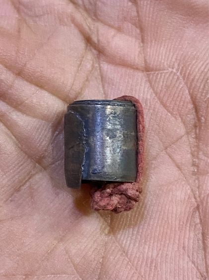 ตะกรุดลูกอม(โลกธาตุเนื้อเงิน)หลวงปู่ใจวัดเสด็จ