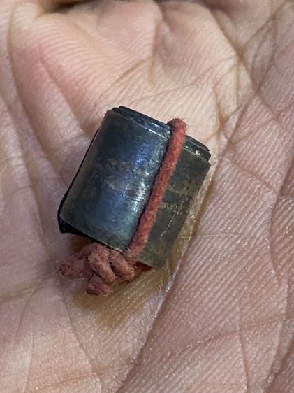 ตะกรุดลูกอม(โลกธาตุเนื้อเงิน)หลวงปู่ใจวัดเสด็จ รูปที่ 4