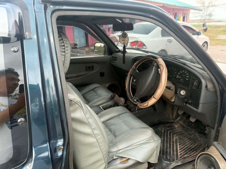 Toyota Hilux Mighty-X 1995 2.4 ดีเซล ไม่ติดแก๊ส เกียร์ธรรมดา เขียว รูปที่ 3