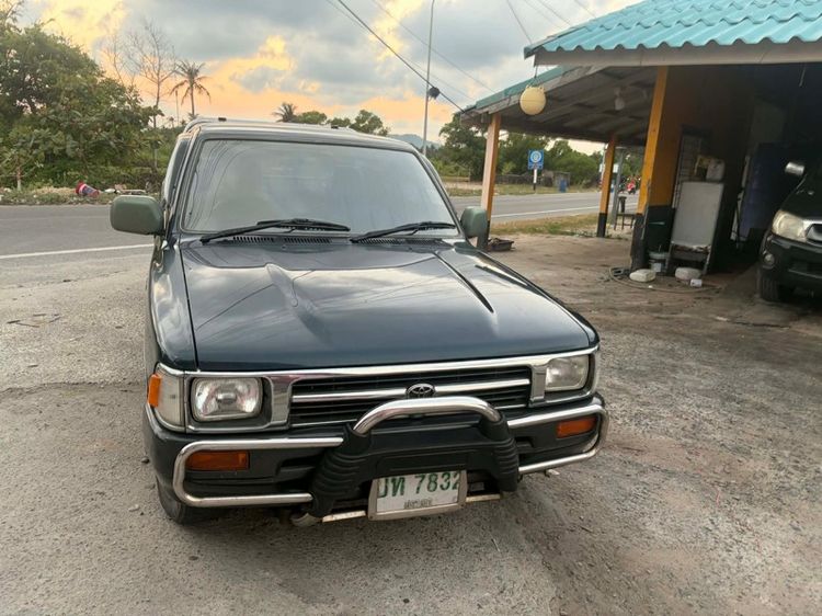 รถ Toyota Hilux Mighty-X 2.4 สี เขียว
