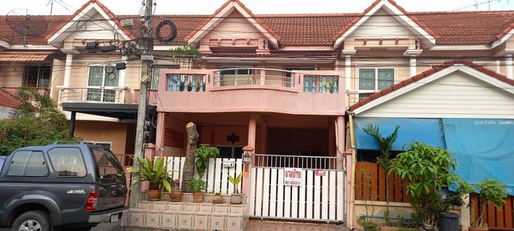 อื่นๆ มีบางส่วน สร้างเสร็จก่อน 2010 ทาวน์เฮาส์ 2 ชั้น รูปที่ 2