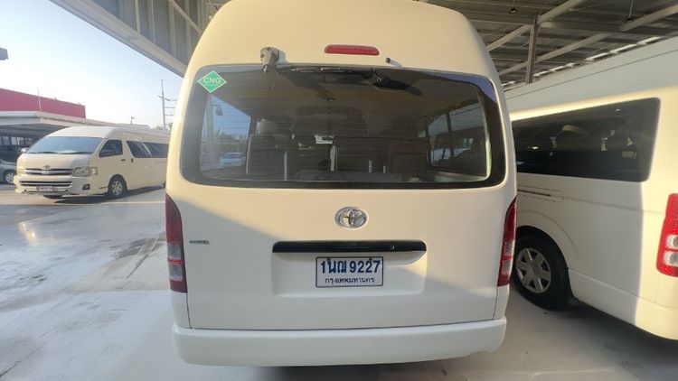 Toyota Commuter 2012 2.7 Van เบนซิน NGV เกียร์ธรรมดา ขาว รูปที่ 4