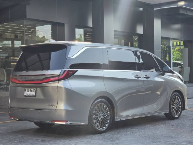 Lexus LM350h 2024 Executive 7-seat Van ไฮบริด เกียร์อัตโนมัติ บรอนซ์เงิน รูปที่ 4