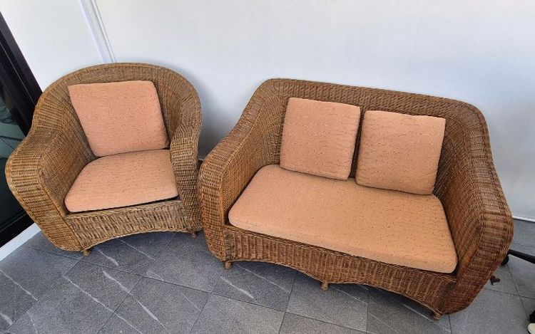 wicker outdoor seating 