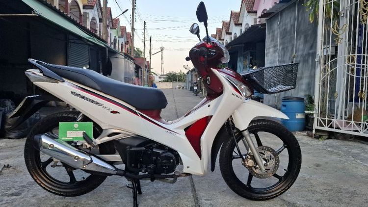 ขาย Honda Wave125i ไมล์แดง สตาร์ทมือ เท้าได้ ปี2018 รถเจ้าของมือเดียว คู่มืออยู่ครบ
