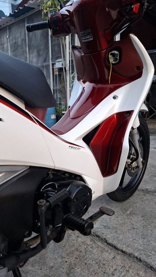 ขาย Honda Wave125i ไมล์แดง สตาร์ทมือ เท้าได้ ปี2018 รถเจ้าของมือเดียว คู่มืออยู่ครบ
 รูปที่ 12