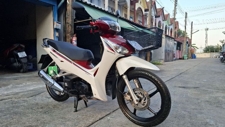 ขาย Honda Wave125i ไมล์แดง สตาร์ทมือ เท้าได้ ปี2018 รถเจ้าของมือเดียว คู่มืออยู่ครบ
 รูปที่ 5