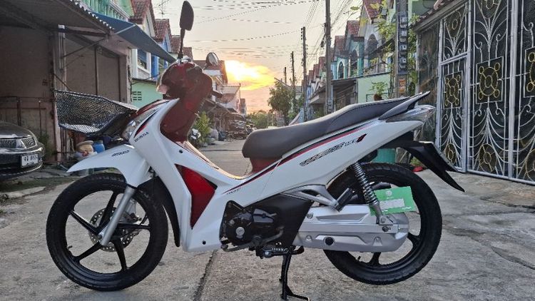 ขาย Honda Wave125i ไมล์แดง สตาร์ทมือ เท้าได้ ปี2018 รถเจ้าของมือเดียว คู่มืออยู่ครบ
 รูปที่ 3