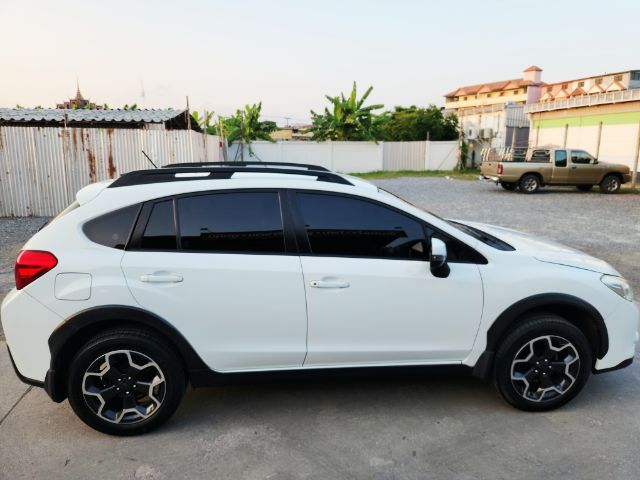 Subaru XV 2013 2.0 XV 4WD Utility-car เบนซิน ไม่ติดแก๊ส เกียร์อัตโนมัติ ขาว รูปที่ 3