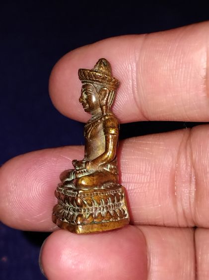 พระกริ่งจอมสุรินทร์ เนื้อนวโลหะ หลวงปู่ดุลย์ วัดบูรพาราม ปี 2513 สวย สมบูรณ์ เก่า แท้ พระกริ่งจอมสุรินทร์ ออกแบบโดยนายช่างเกษม มงคลเจริญ โดย รูปที่ 5