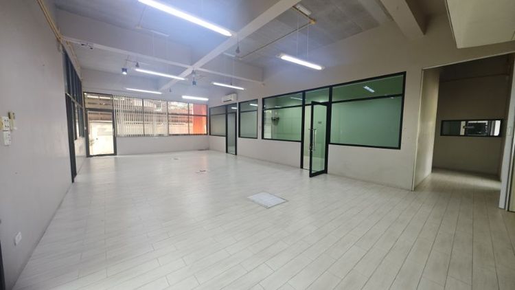 ให้เช่า อาคารสำนักงาน 2 ชั้น สไตล์โมเดิร์น 60,000 บาท รูปที่ 2