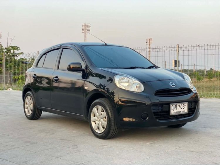 Nissan March 2011 1.2 E Sedan เบนซิน ไม่ติดแก๊ส เกียร์ธรรมดา ดำ รูปที่ 2
