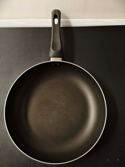 กระทะสแตนเลสก้นลึก ด้ามไม้ 36 ซม. กระทะเทฟล่อน Seagull 26ซม.สภาพพอใช้ มือ2 ใช้งานได้ปกติ  รูปที่ 7