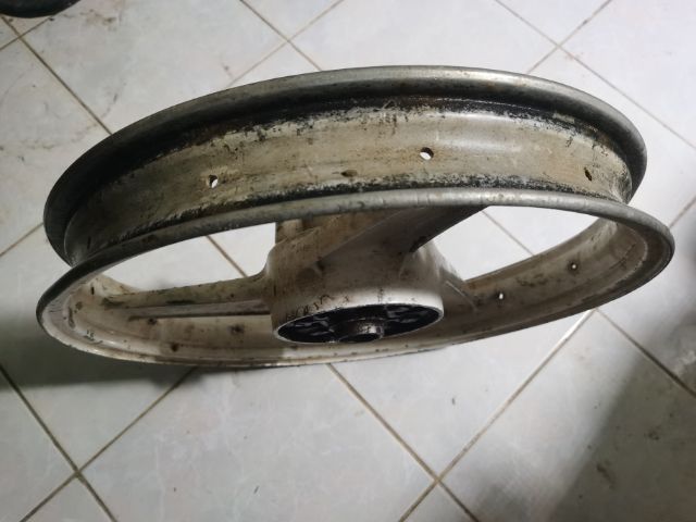 ขายล้อแม็กเก่า kawasaki 3ก้าน หายาก ไม่ทราบรุ่น รูปที่ 2