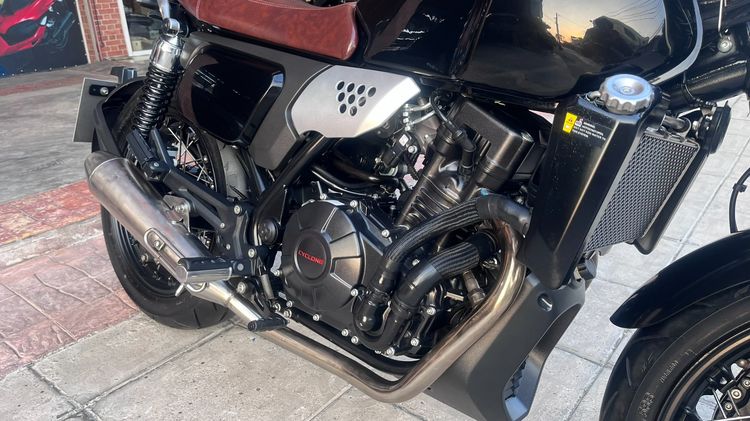 CYCLONE RE3 400 cc ไมล์แค่ 9058 km. รูปที่ 4