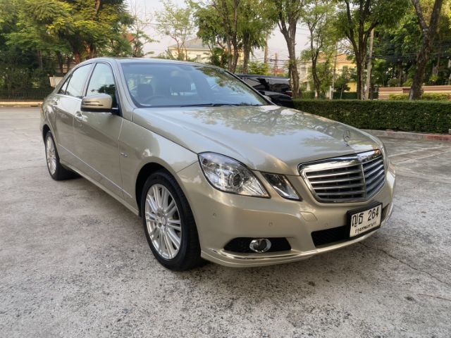 Mercedes-Benz E-Class 2011 E200 CGI Sedan เบนซิน ไม่ติดแก๊ส เกียร์อัตโนมัติ ทอง รูปที่ 2