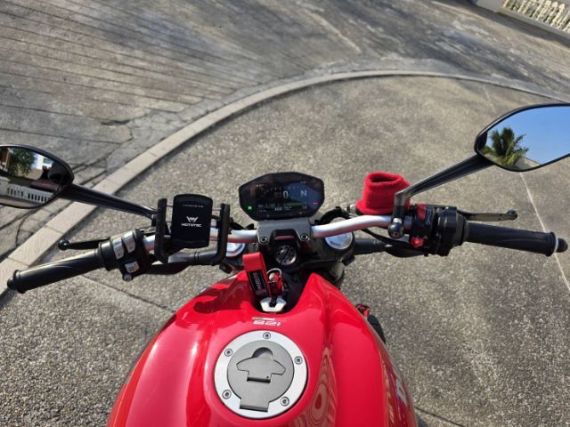 Ducati Monster 821 รูปที่ 2