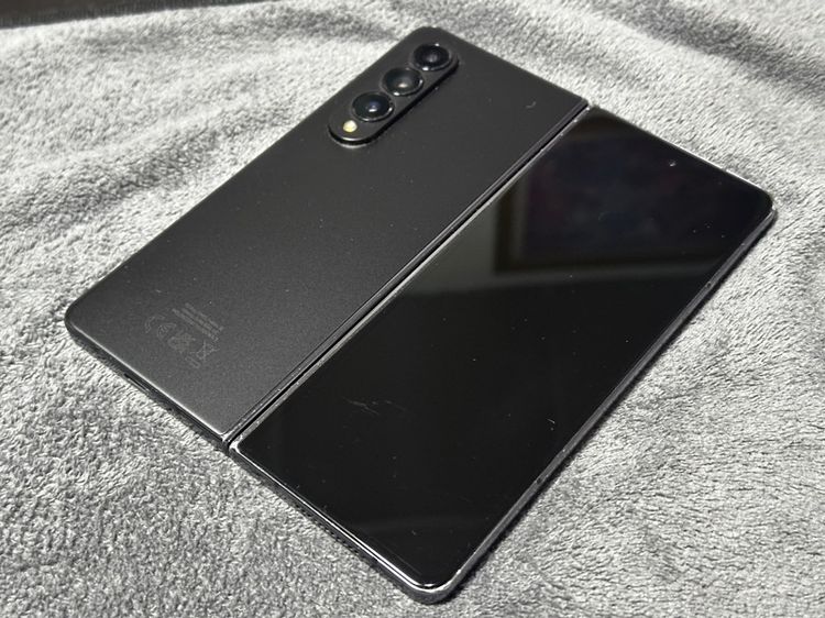 Samsung Fold 4 สีดำ 12 256GB เครื่องศูนย์