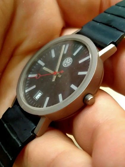 นาฬิกา Volkswagen ถ่าน
เครื่อง eta สีดำ
สภาพดี เดินดี ใช้งานปกติ รูปที่ 3