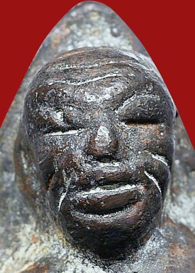 หลวงปู่ทวด วัดช้างให้ ปี 05 พิมพ์หลังเตารีดเล็ก เนื้อเก่า สวย รูปที่ 5