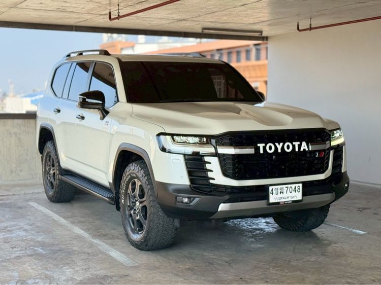 Toyota Land Cruiser 2022 3.3 300 Gr Sport 4WD SUV ดีเซล ไม่ติดแก๊ส เกียร์อัตโนมัติ ขาว รูปที่ 2