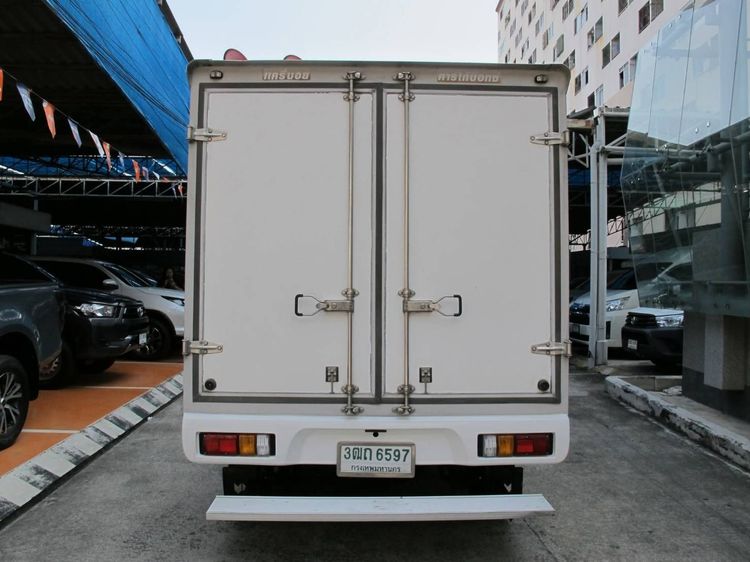 Nissan Navara 2022 2.5 S Van ดีเซล ไม่ติดแก๊ส เกียร์ธรรมดา ขาว รูปที่ 4