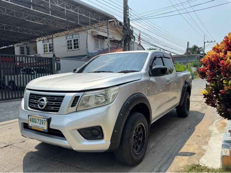 Nissan Navara 2017 2.5 SL Pickup ดีเซล ไม่ติดแก๊ส เกียร์ธรรมดา เทา รูปที่ 4