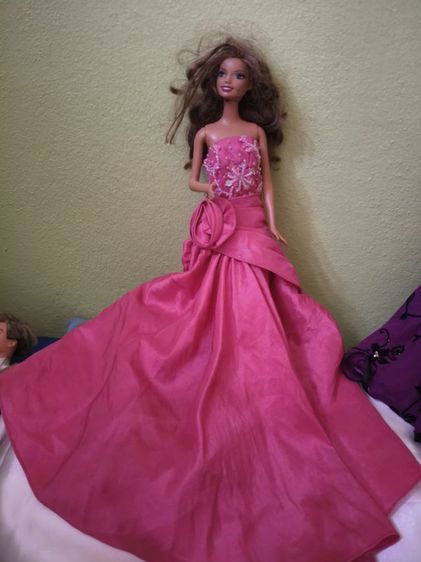 ตุ๊กตาบาร์บี้แท้