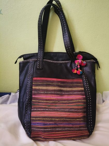 กระเป๋าหนัง