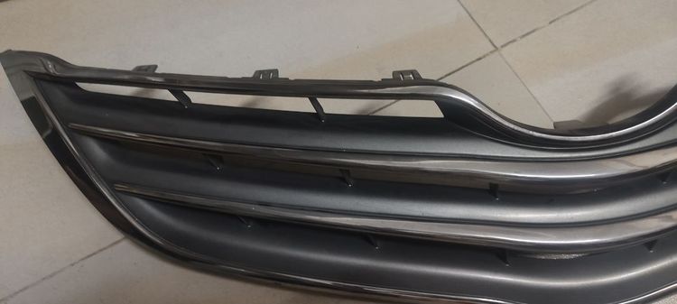 ขายกระจังหน้า  vios