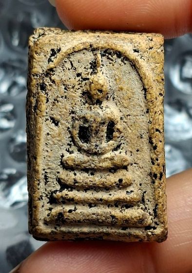 พระสมเด็จวัดระฆังพิมพ์เจดีย์