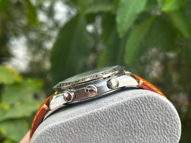 Rare OMEGA Speedmaster Triple Date Calendar Sliver Dial รูปที่ 2