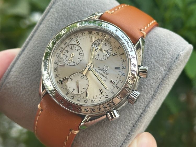 เงิน Rare OMEGA Speedmaster Triple Date Calendar Sliver Dial