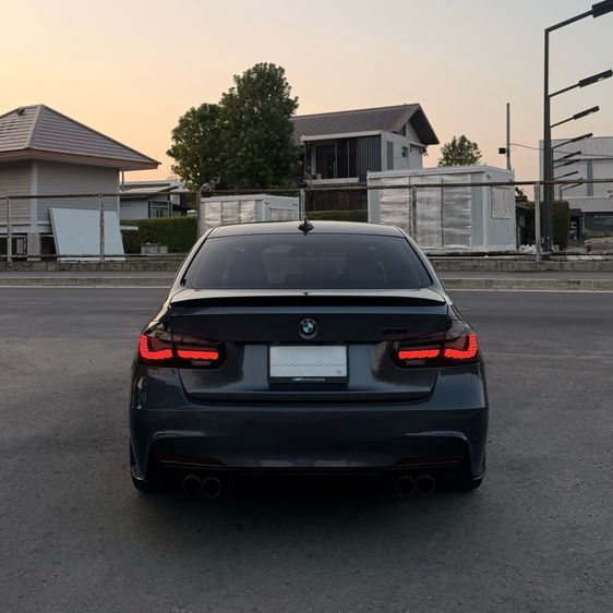 BMW Series 3 2015 320i Sedan เบนซิน ไม่ติดแก๊ส เกียร์อัตโนมัติ เทา รูปที่ 3