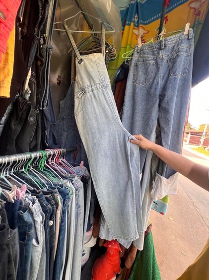 เอี๊ยมกางเกงขายาวและขาสั้น รูปที่ 16