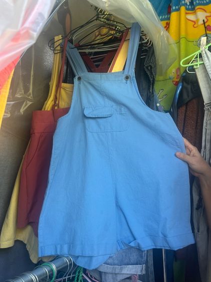 เอี๊ยมกางเกงขายาวและขาสั้น รูปที่ 17