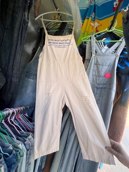 เอี๊ยมกางเกงขายาวและขาสั้น รูปที่ 3