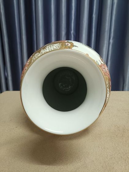 แจกันลายดอกเหมยหีบสมบัติ รูปที่ 4