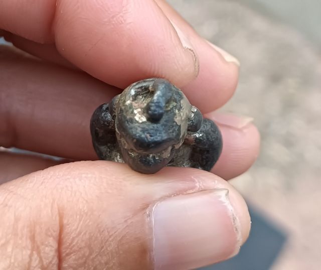 พระนั่งเก่า 1 องค์ (เป็นเนื้อโลหะ) รูปที่ 5