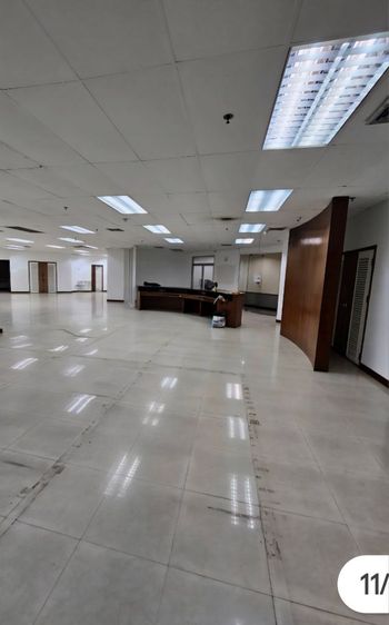 มีบางส่วน อื่นๆ สร้างเสร็จก่อน 2010 ไม่อนุญาต ไม่ใช่ ให้เช่าอาคารสำนักงาน ตึกเอสวีทาวเวอร์ 1 ชั้น11 รูปที่ 2