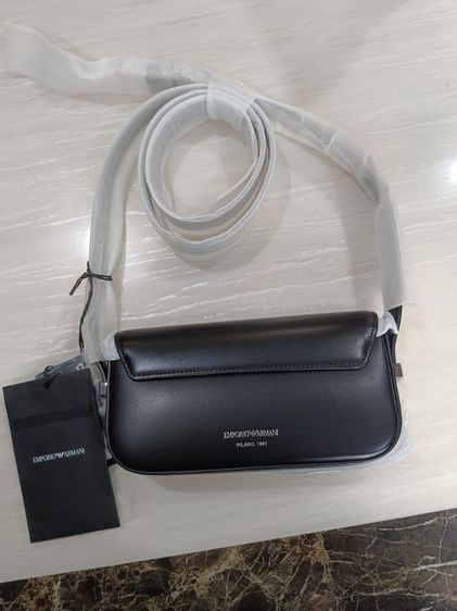 กระเป๋าสะพายผู้หญิง emporio armani ของแท้มือ 1 รูปที่ 6