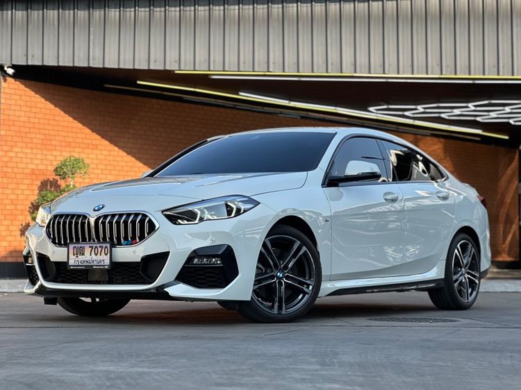 BMW Series 2 2025 220i Sedan เบนซิน ไม่ติดแก๊ส เกียร์อัตโนมัติ ขาว รูปที่ 3