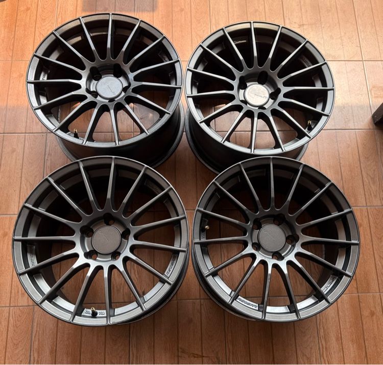 ล้อRs05rrขอบ17กว้าง8.5et35 งานNK 5รู114 สีเทา