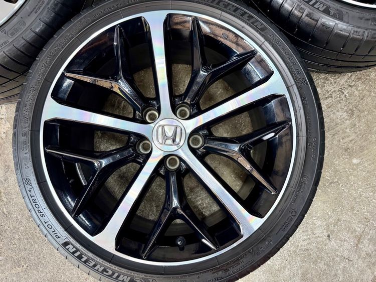 ล้อแม็ก HONDA CIVIC RS ขอบ 18” สีเดิม ยาง MICHELIN 235-40R18 ปี 23 รูปที่ 4