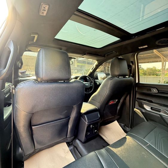 Ford Everest 2022 2.0 Titanium Plus 4WD Utility-car ดีเซล ไม่ติดแก๊ส เกียร์อัตโนมัติ ขาว รูปที่ 4