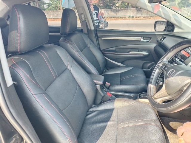 Honda City 2012 1.0 SV Sedan เบนซิน ไม่ติดแก๊ส เกียร์อัตโนมัติ ดำ รูปที่ 3