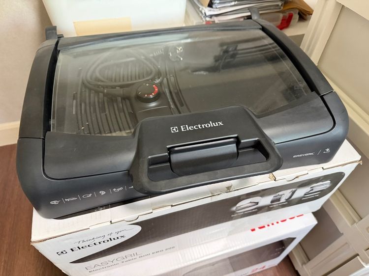 อื่นๆ เตาย่างไฟฟ้า Electrolux 